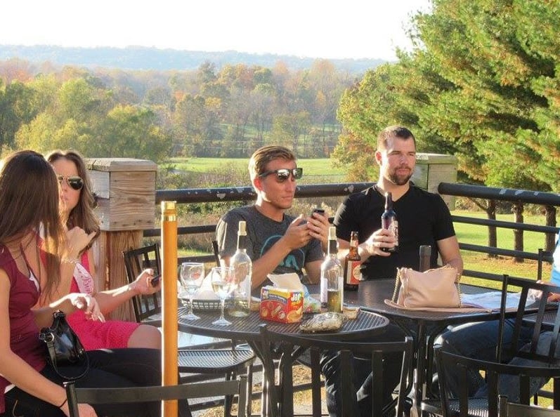 winery-tours-southern-illinois