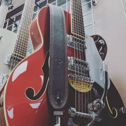 zombie-guitar-company-guitar-herrin-illinois