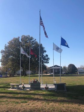 veterans-memorial-hurst-illinois