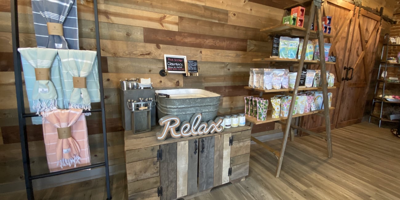 lavish-bathbox-relax-marion-illinois