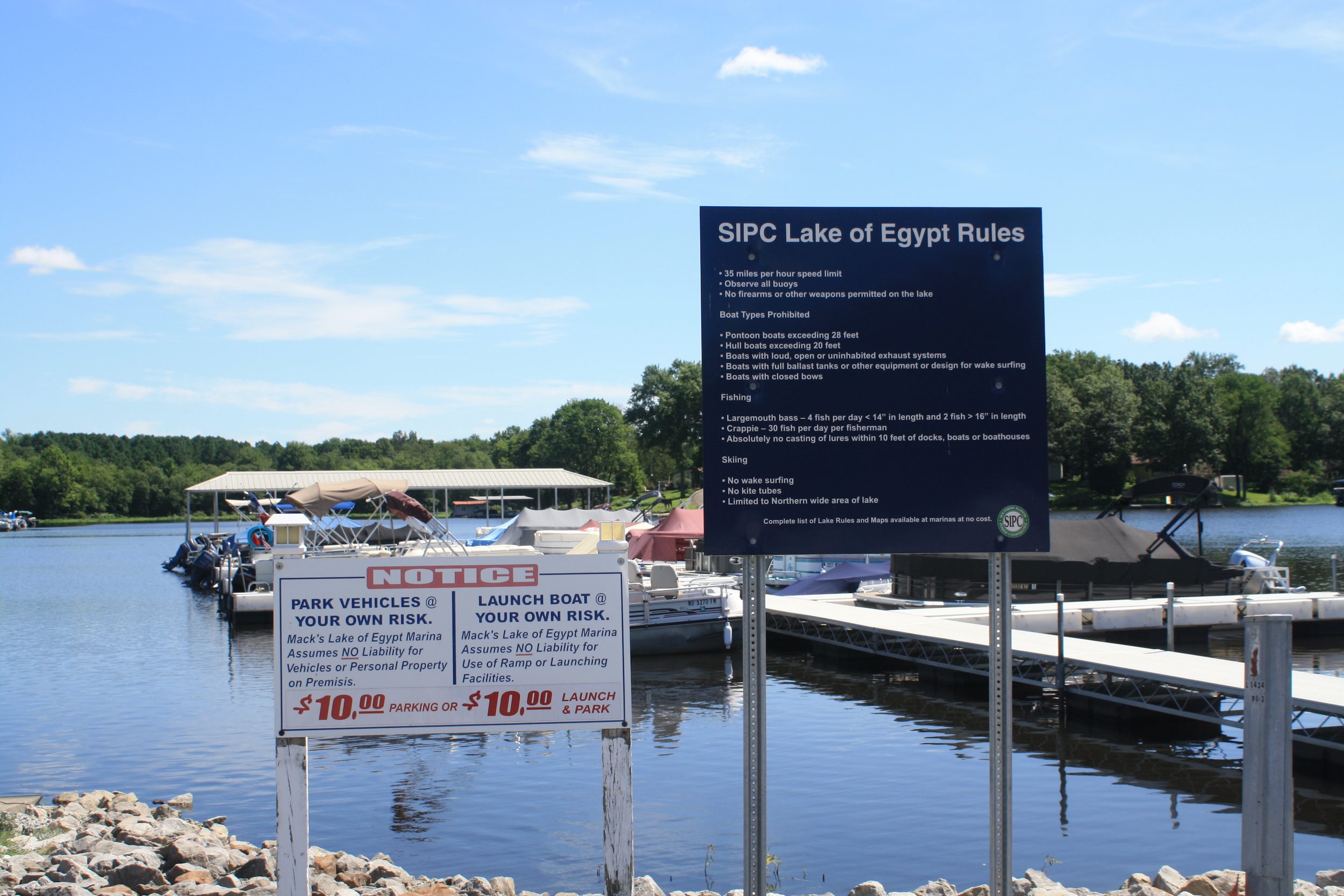 macks-marina-lake-of-egypt-marion-illinois