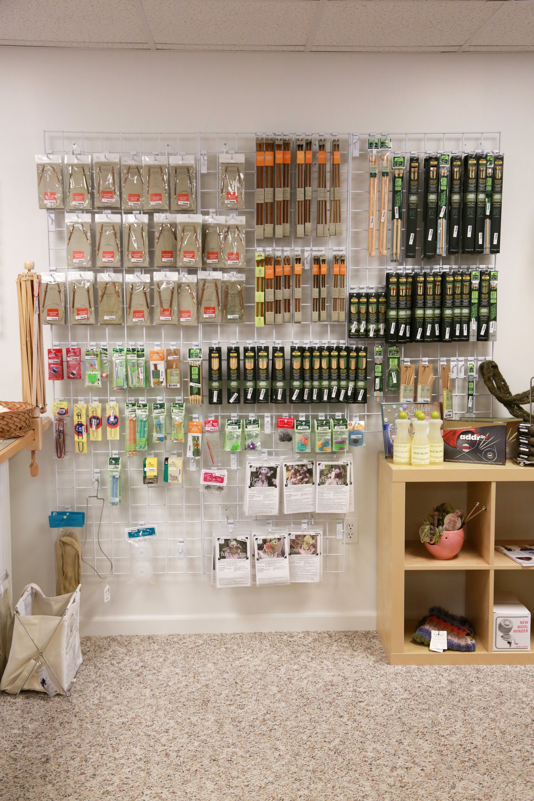 the-yarn-shoppe-accessories-herrin-illinois
