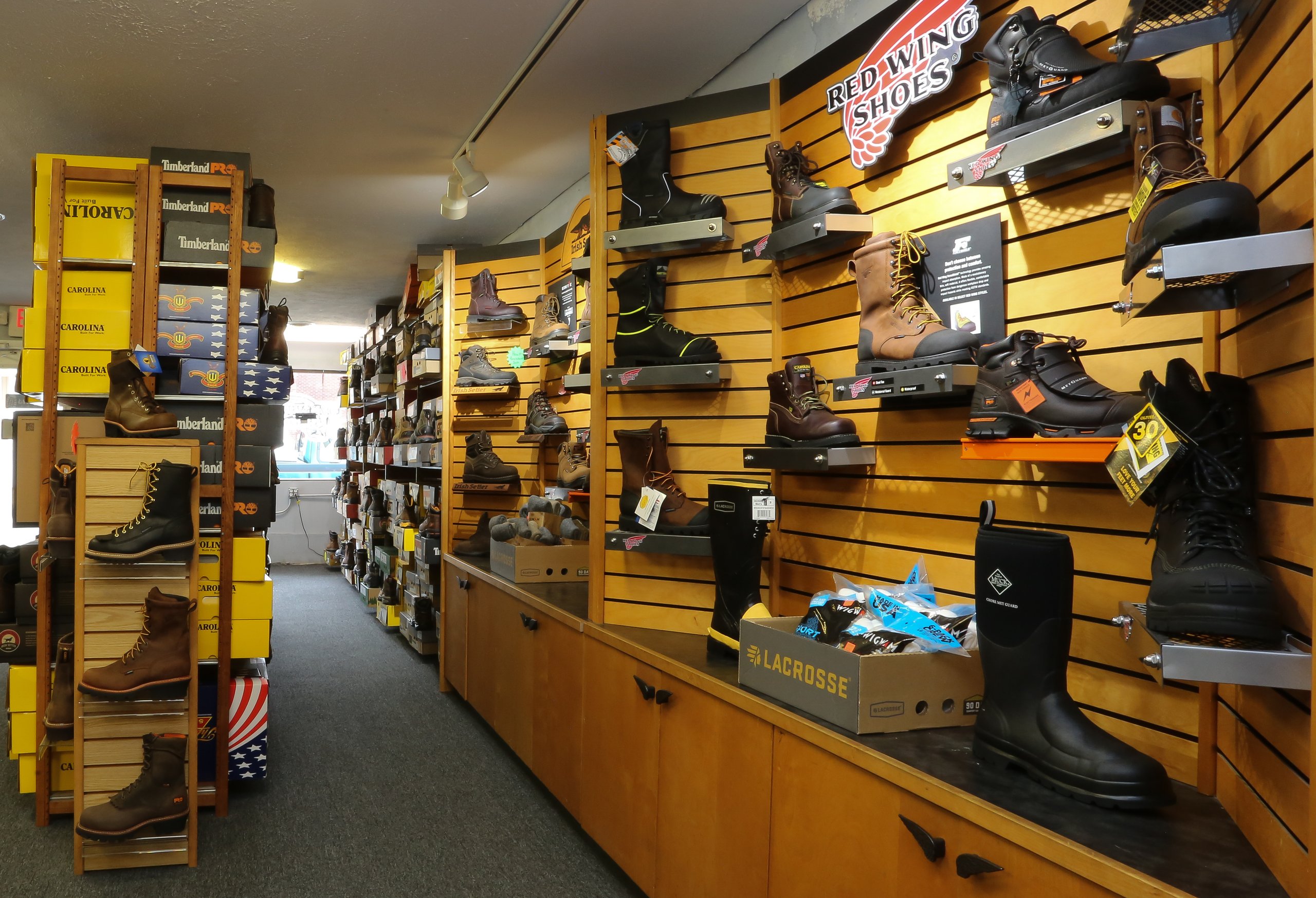 adams-shoe-store-boxes-marion-illinois