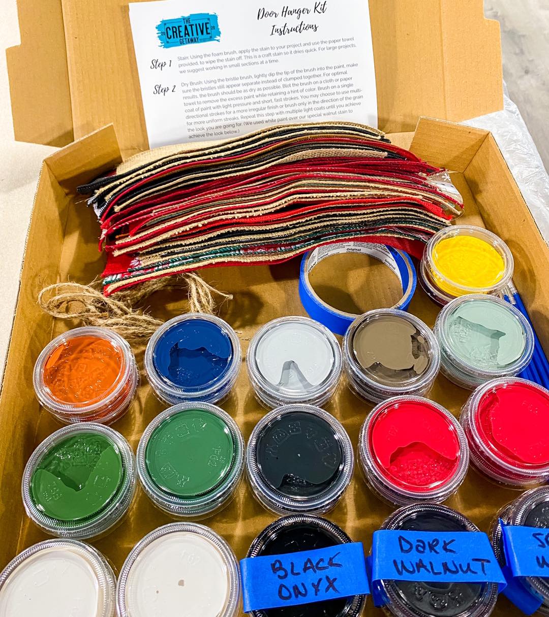 creative-getaway-paints-marion-illinois