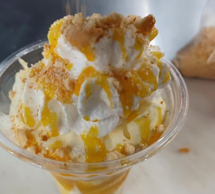 three-southern-peaches-parfait-southern-illinois