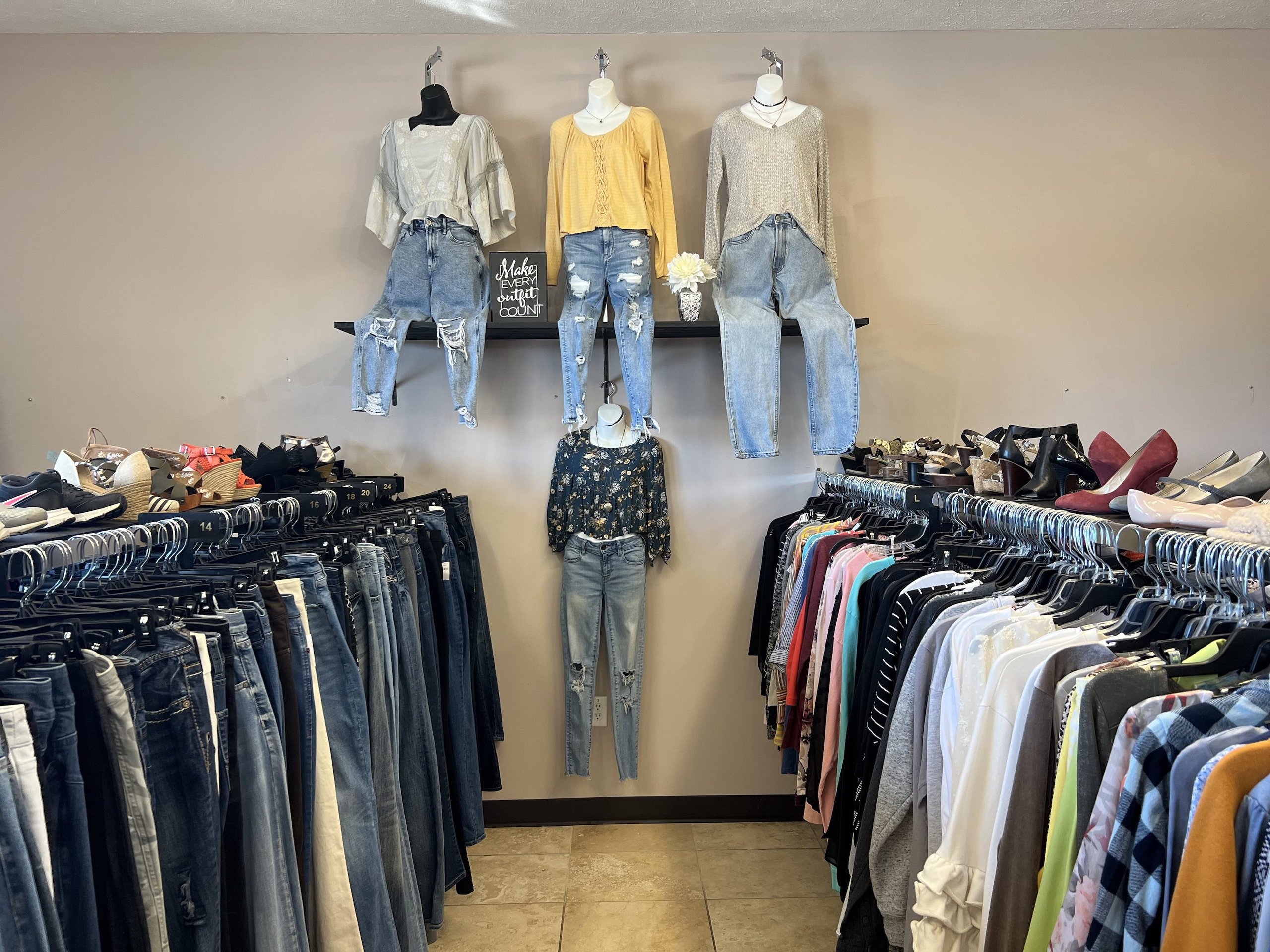upstyle-clothes-carterville-illinois