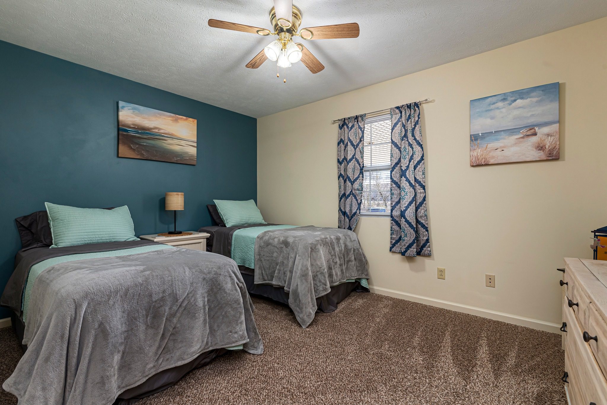 sunset-villas-twin-beds-marion-illinois