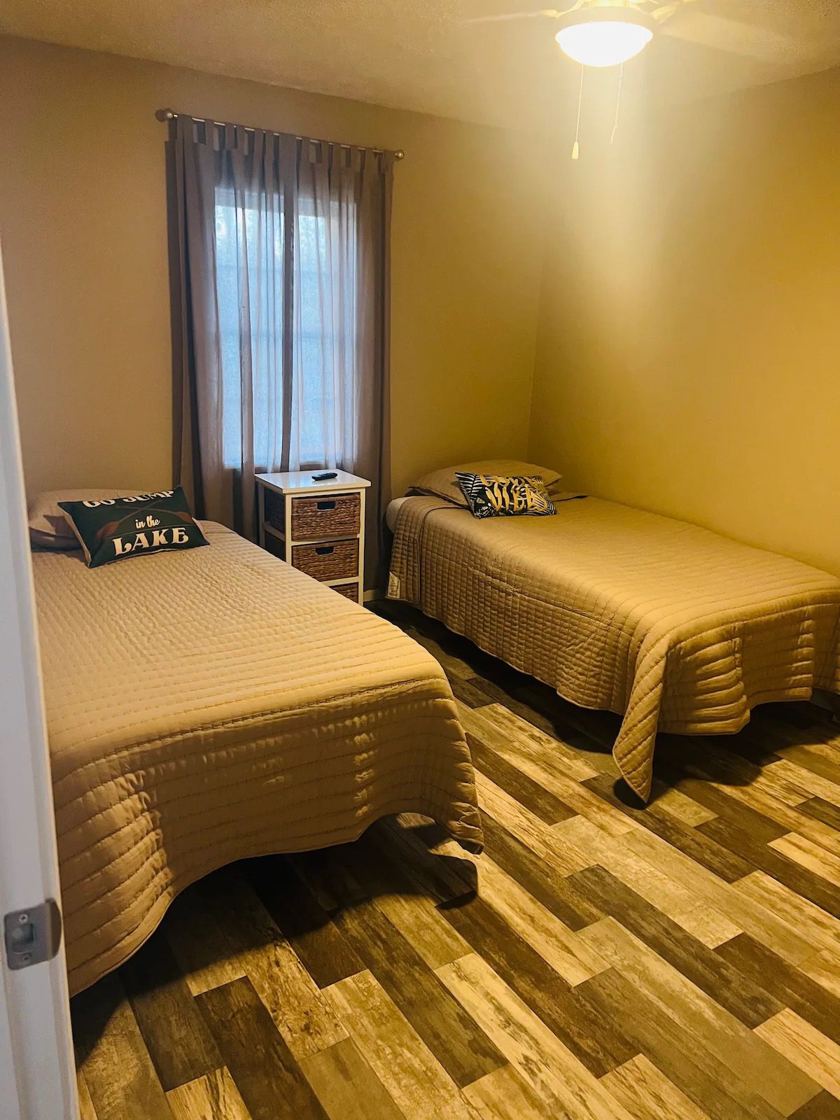 blue-haven-bedroom-lake-of-egypt-illinois