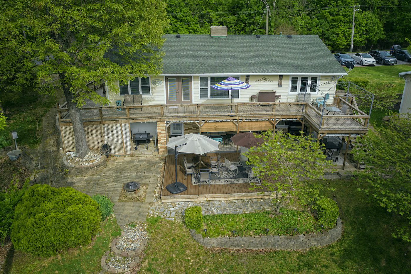 lakeside-haven-back-yard-marion-illinois