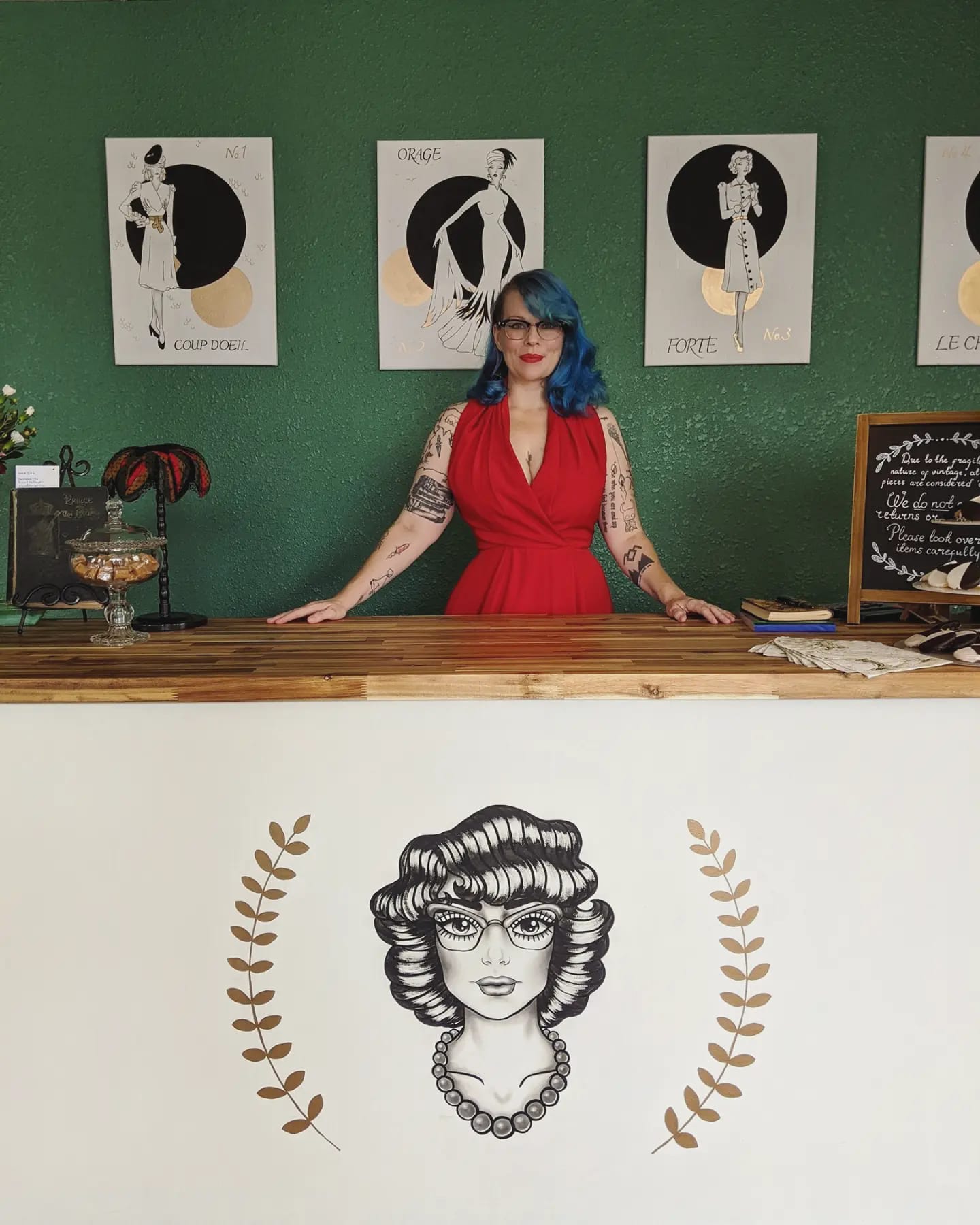 bettys-vintage-curiosities-owner-carterville-illinois