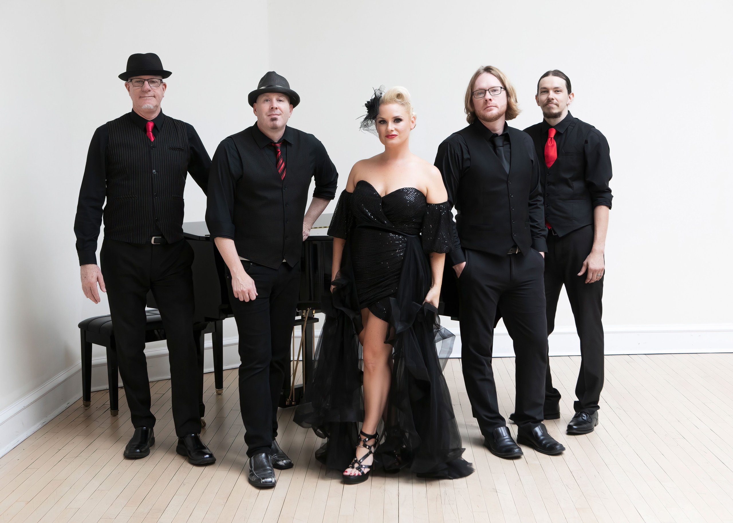 hollywood-5-carterville-illinois