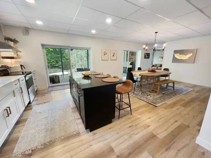 lake-escape-modern-cottage-lake-of-egypt-marion-southern-illinois