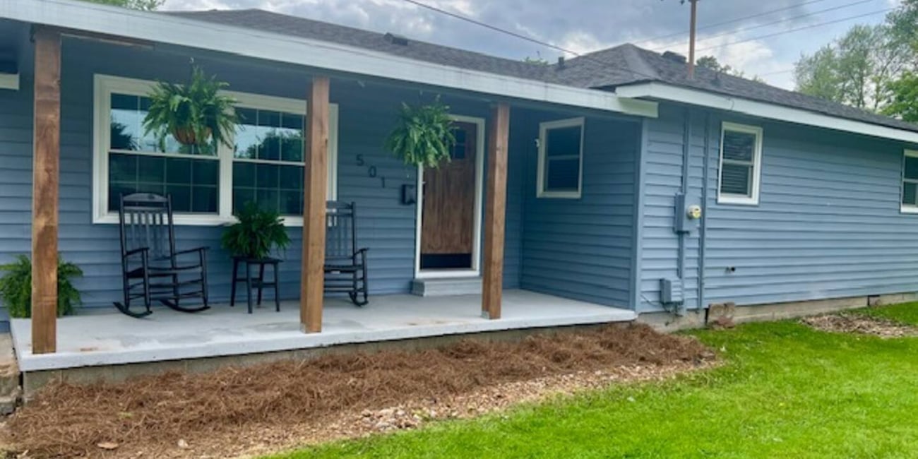 cozy-bluebird-haven-marion-southern-illinois