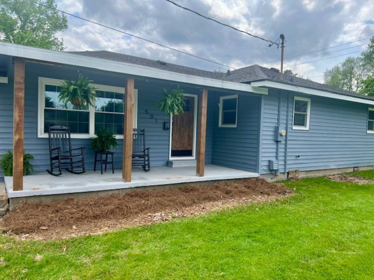 cozy-bluebird-haven-marion-southern-illinois