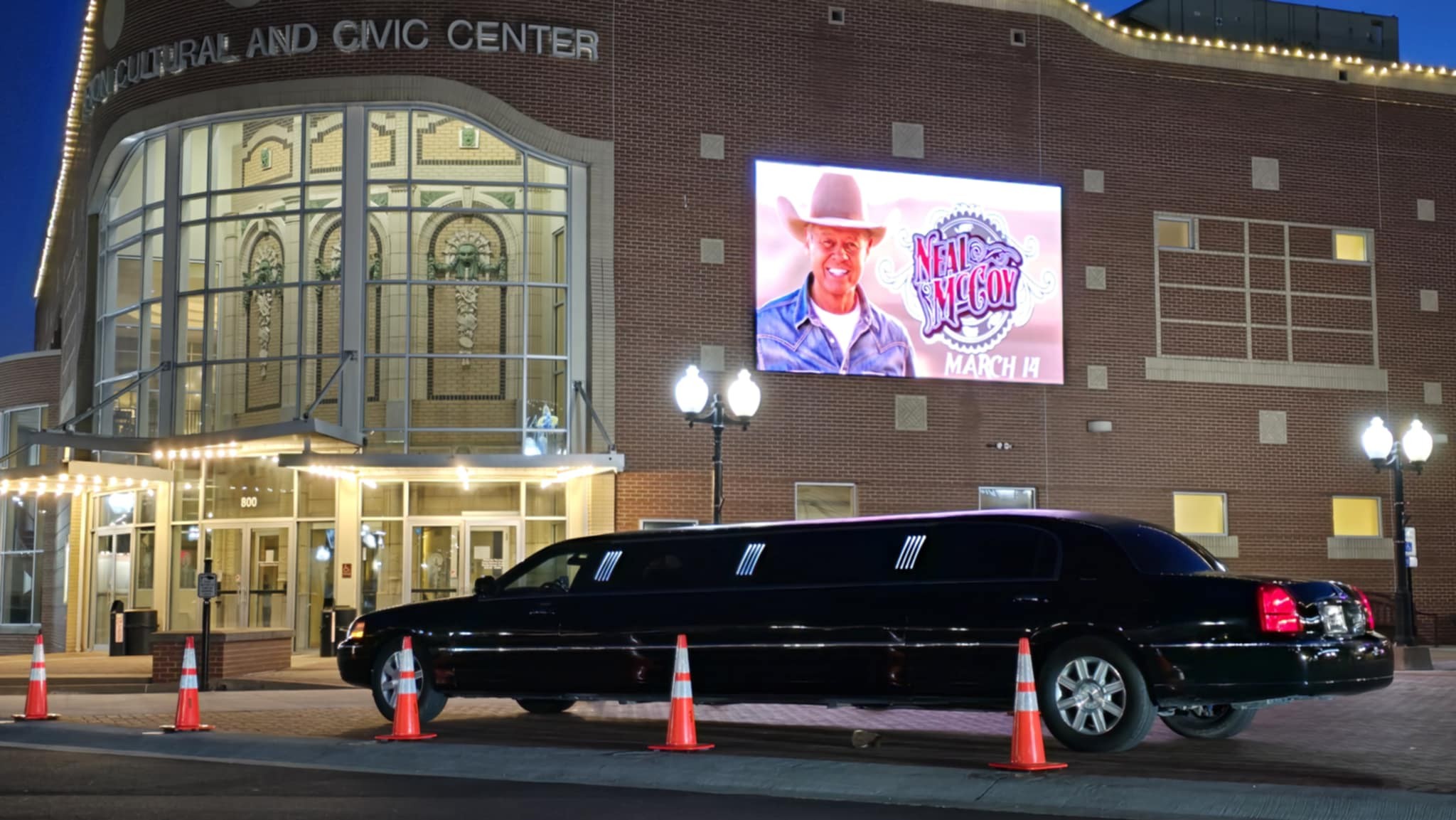 venturing-out-limousine-service-hurst-southern-illinois