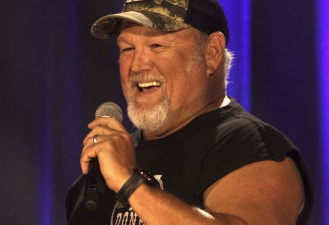 visit-Larry the Cable Guy