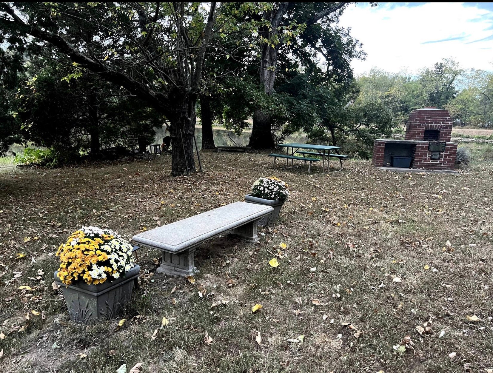 tranquility-cabin-outdoor-stove-pittsburg-southern-illinois