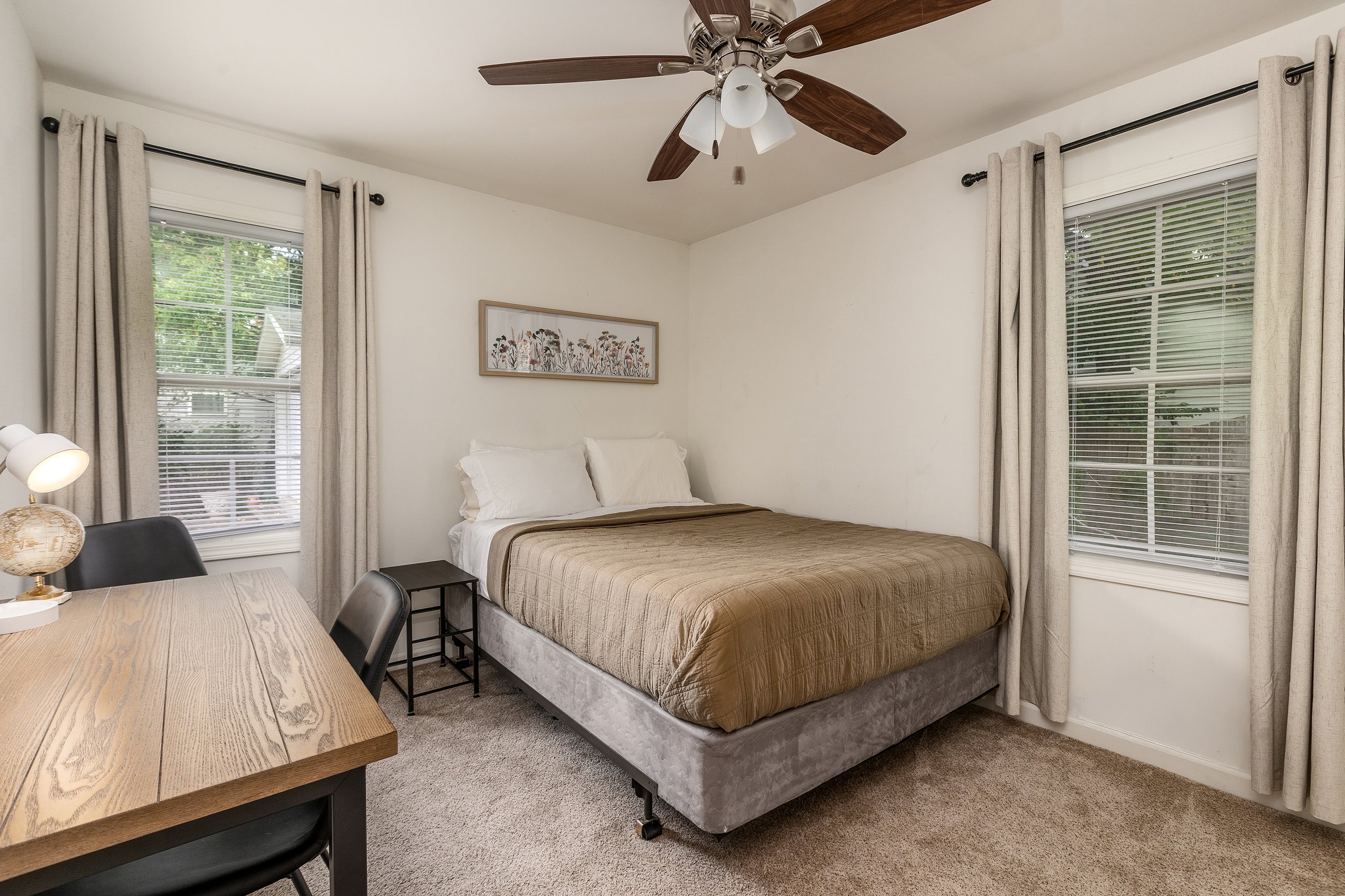 picket-fence-bedroom-marion-illinois