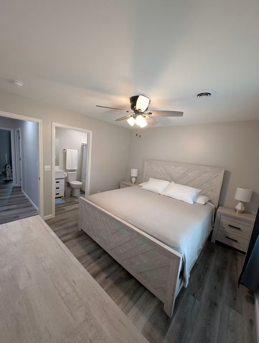 bull-run-bedroom-carterville-illinois
