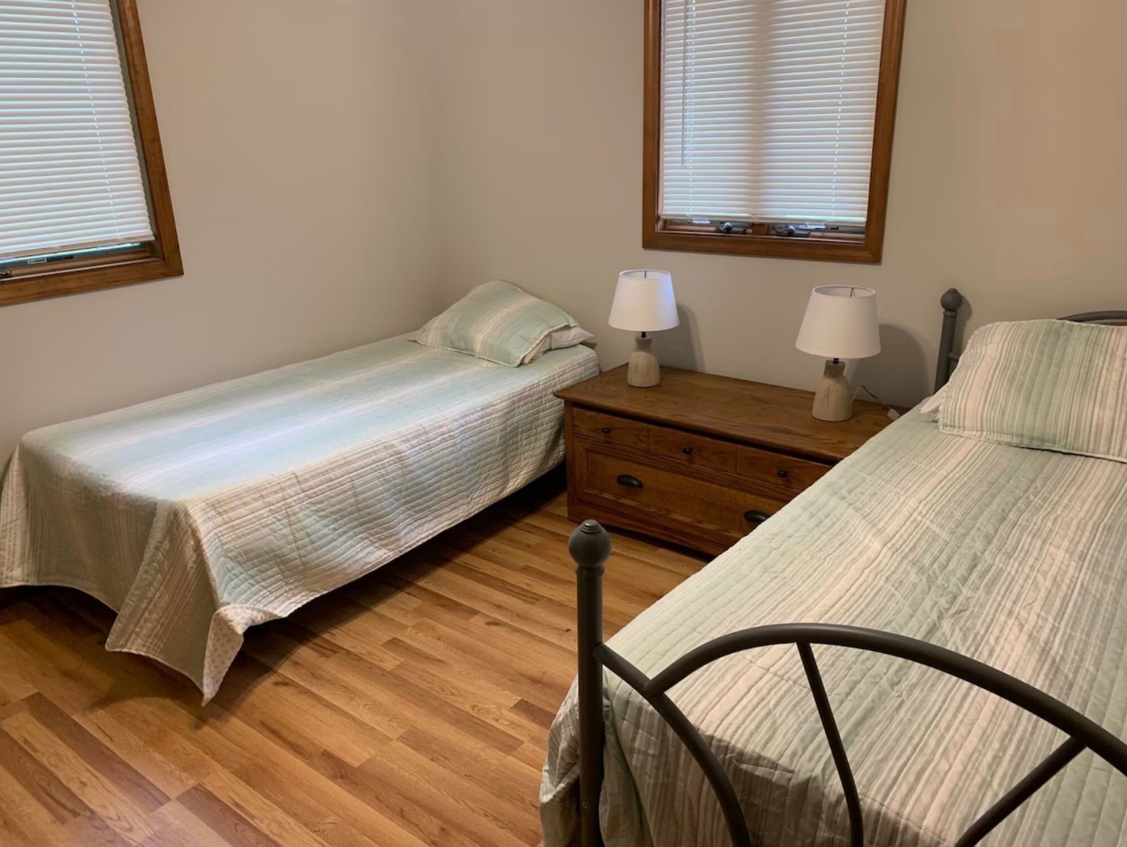 adventures-rest-bedroom-makanda-southern-illinois