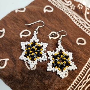 Chamomile-Earrings